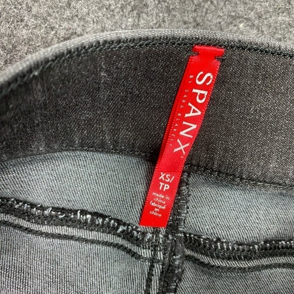 Spanx Distressed Ankle Skinny Jean Legging Pants XS Black - Picture 4 of 7